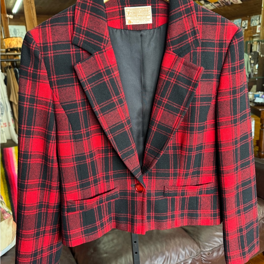 Pendleton Women's Red‎ Plaid Jacket
